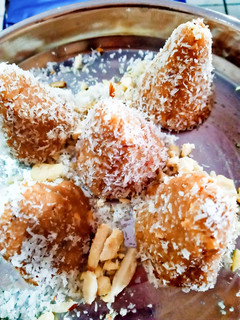 मोदक(modak recipe in Hindi) रेसिपी मुख्य फोटो
