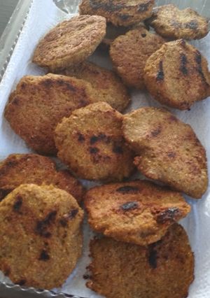 Una foto de Croquetas de lentejas y maíz