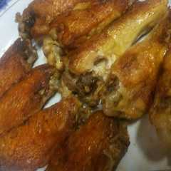 รูปของ جنحان وارجل دجاج بالزبده