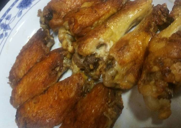 جنحان وارجل دجاج بالزبده