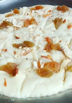 A picture of Instant milkcake.