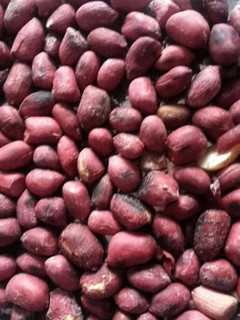 A picture of Roasted groundnuts.