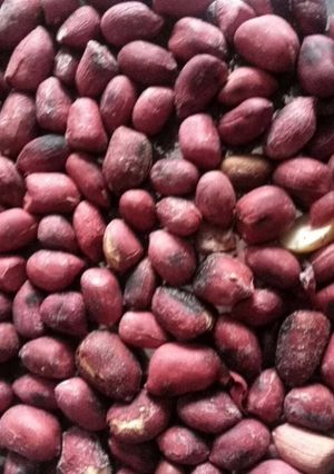 A picture of Roasted groundnuts.