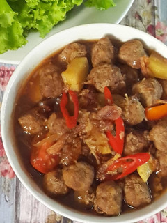Foto resep Semur Bola-Bola Daging