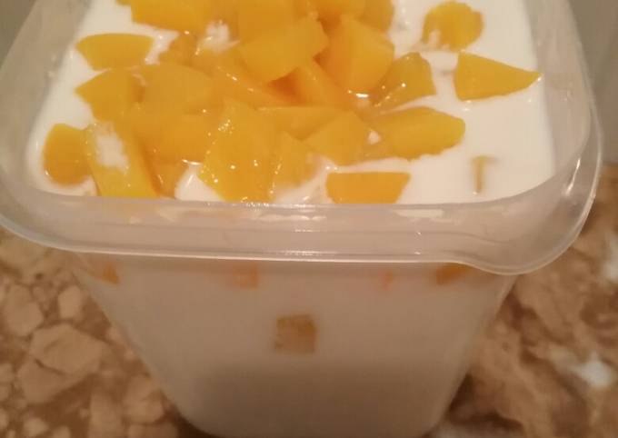 Yogur casero con fruta de melocotón Receta de AMY Con Sus Recetas  Tradicionales Modernas y Naturales)- Cookpad