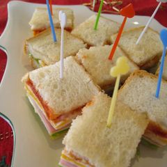 A picture of Christmas Cocktail Sandwiches.