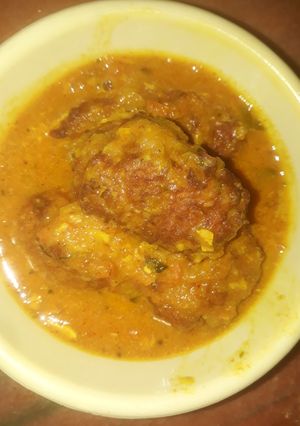 A picture of Malai lauki koftas.