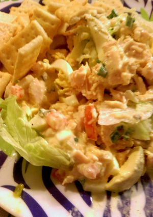 A picture of sunshines chicken salad.