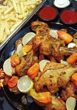 A picture of Steam & Fried Chicken Legs 🍗🍗🍗.
