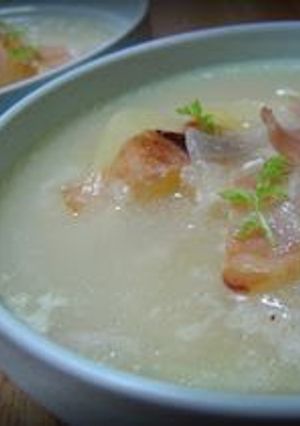 A picture of Potato and Bacon Milk Stew.