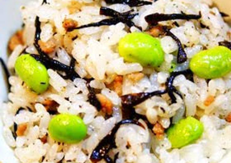 Ground Pork and Hijiki Seaweed Chinese-style Mixed Rice