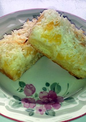 A picture of Pineapple Coconut Bars.