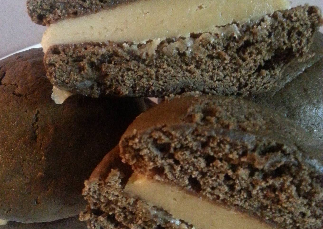 Chocolate Peanut Butter Buttercream " Whoopie " Pies