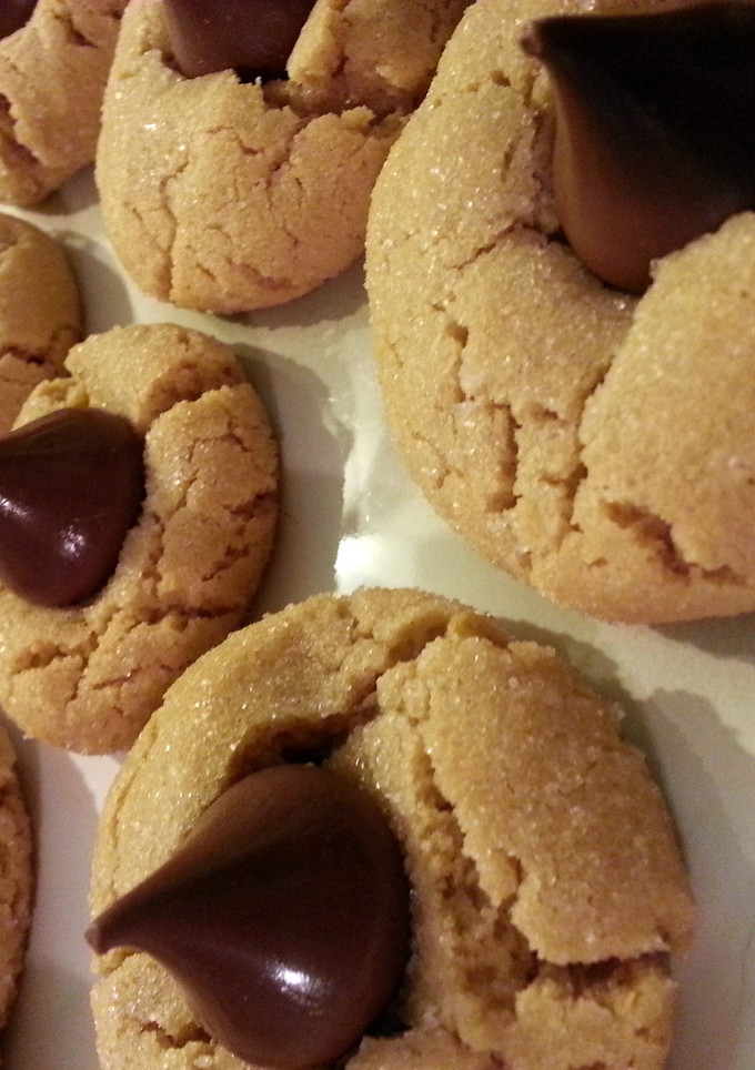 A picture of Perfect Peanut Butter Cookies.