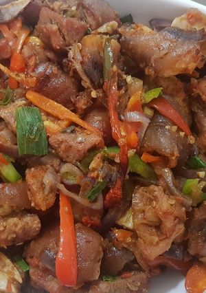 A picture of Asun (peppered goat meat).