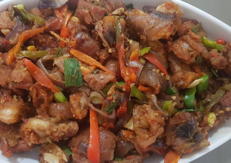 How to Prepare Homemade Asun (peppered goat meat)