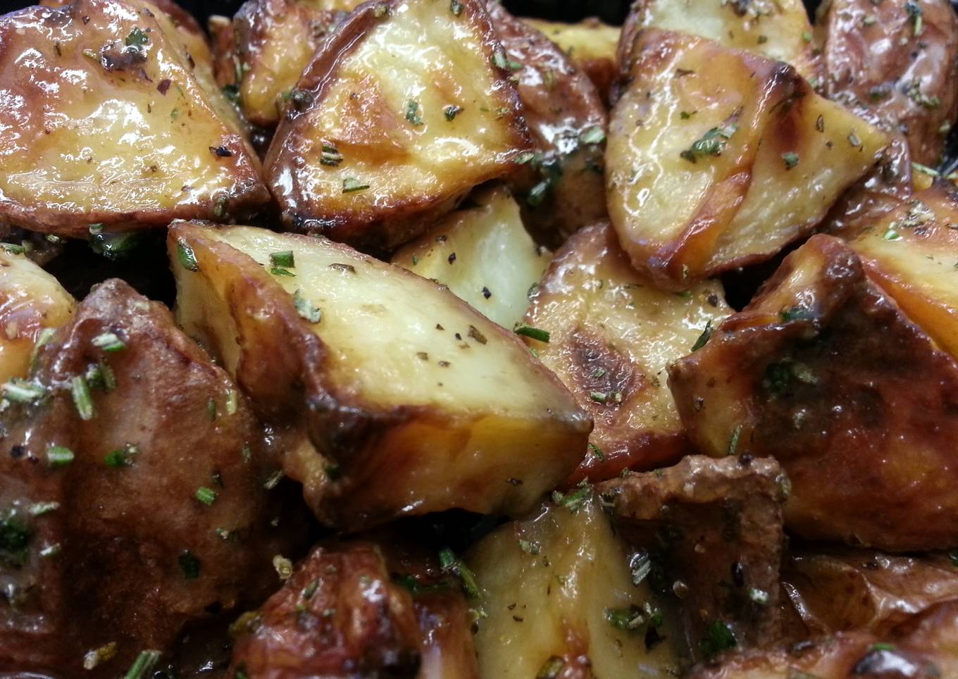 Roasted herbs with herbs and honey with mustard