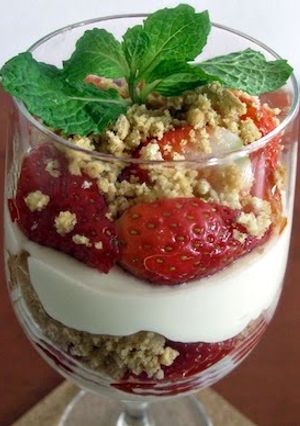 A picture of Strawberry cheesecake Parfait.