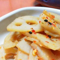 A picture of Our Homecooked Spicy Lotus Root Kimpira.