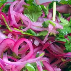 A picture of Pickled Onions.