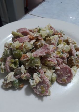 Una foto de Ensalada semi rusa