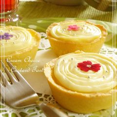 A picture of Rich Custard and Cream Cheese Tart.