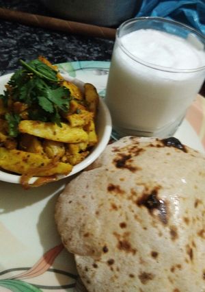 खस्ता कुरकुरी चटपटी अरबी (Khasta kurkuri chatpati arbi recipe in hindi) रेसिपी मुख्य फोटो
