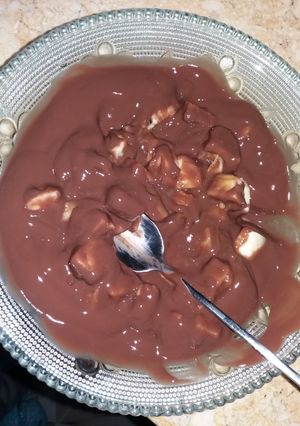 A picture of The ideal fruity chocolaty breakfast.
