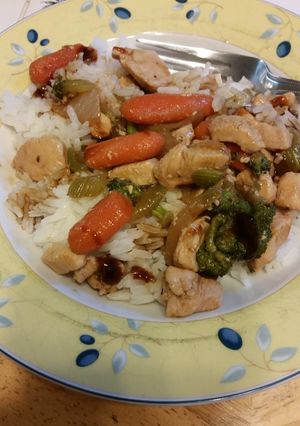 A picture of Chicken Stir Fry.