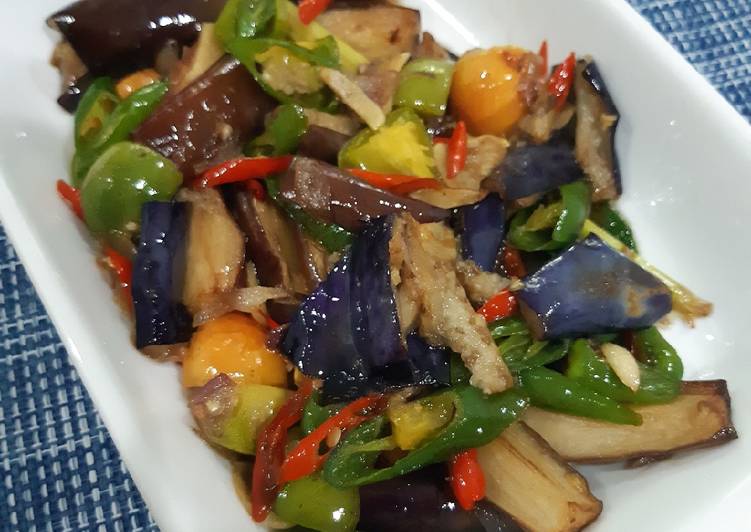 Oseng-oseng terong cabe ijo
