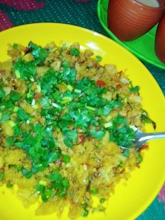इंदौर का इंदौरी पोहा (Indori ka Indori poha recipe in Hindi) रेसिपी मुख्य फोटो