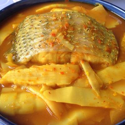 สูตร แกงเหลืองหน่อไม้ดองปลากะพง โดย Maneerin Sri Suphan - Cookpad