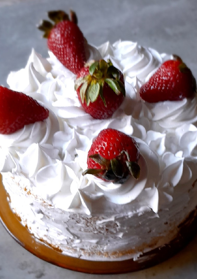 Una foto de Torta de frutilla fácil