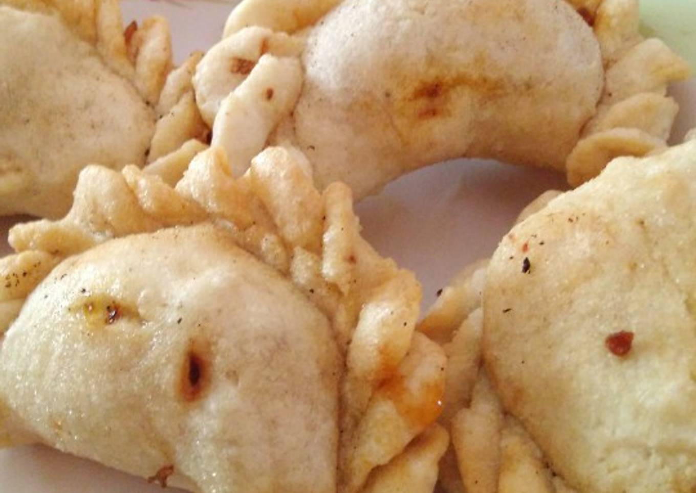 6. Jarum suntik diisi dengan sosis lezat