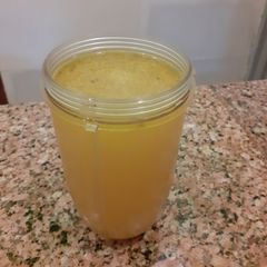 A picture of Chicken broth.