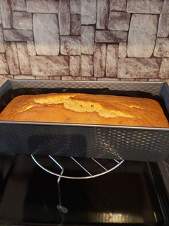Gyors, omlós gyümölcskenyér recept fotója