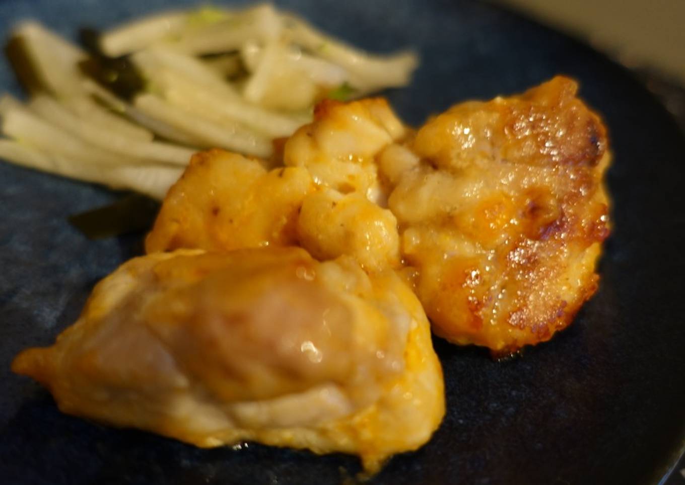 Grilled chicken with garlic miso