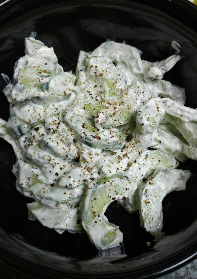 A picture of Cucumber in sour cream.