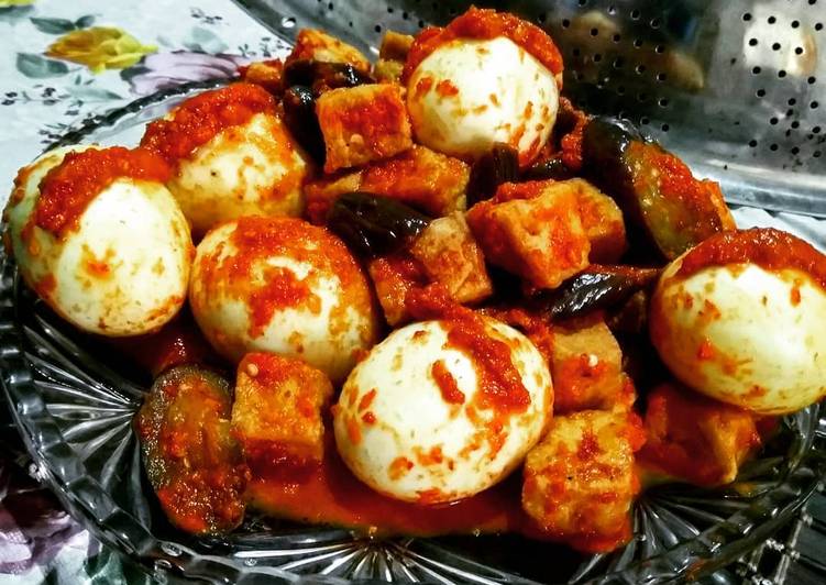 Triote Balado (Terong, Tahu, Telur) Triote Balado (Terong, Tahu, Telur)