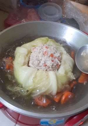 รูปของ กะหล่ำปลียัดไส้ไก่สับ