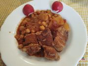 Una foto de cuatro patatas