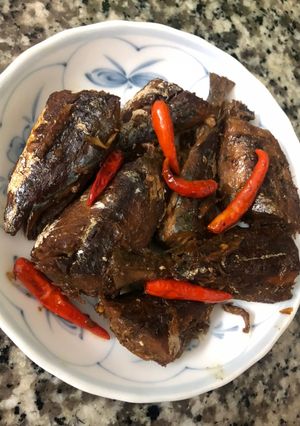 Hình của món Cá nục 1 nắng kho kiểu Nghệ An # bepvang.