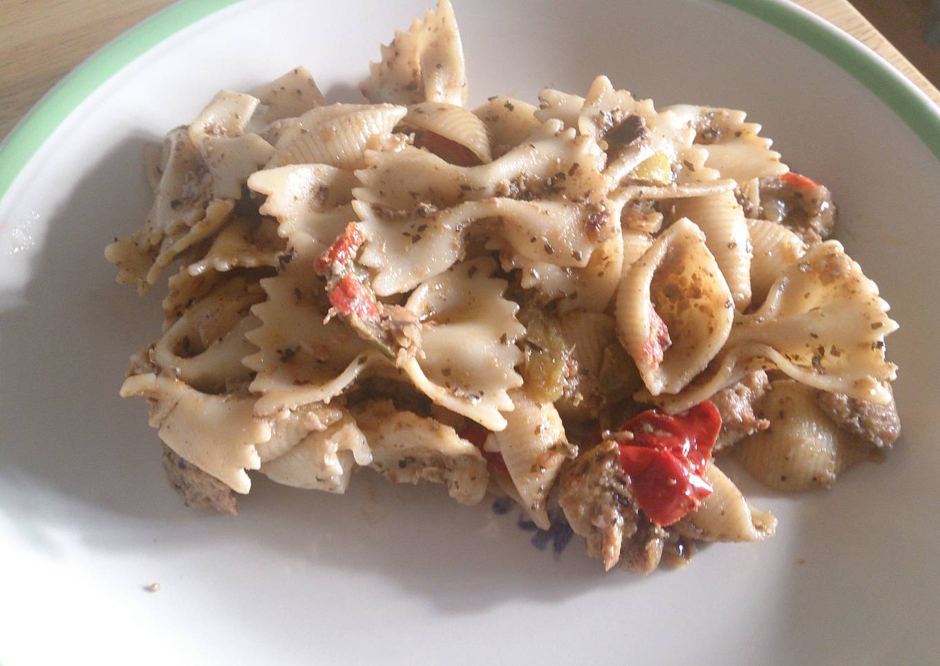 Aubergine and mixed pepper pasta