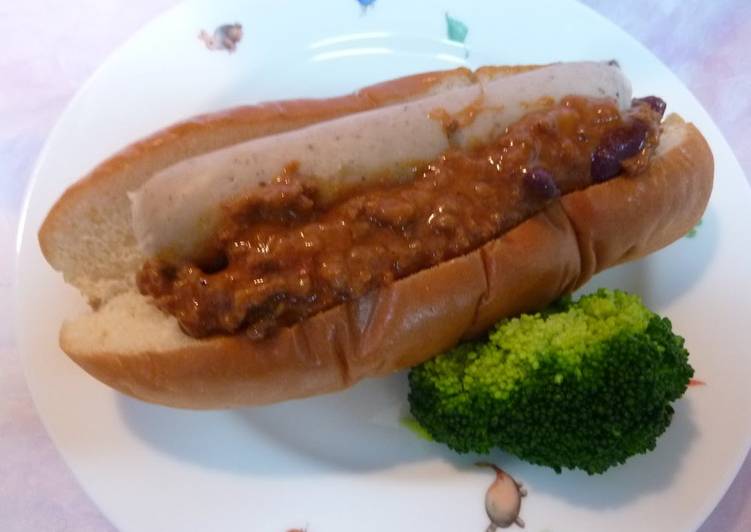 Simple Way to Prepare Super Quick Homemade Quick and Easy Chili Con Carne Dogs