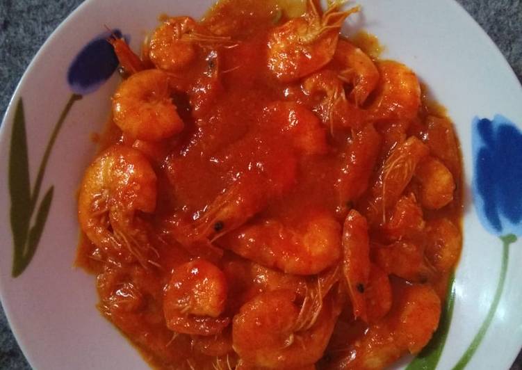 Cara Gampang Membuat Udang Saus Padang yang Bisa Manjain Lidah
