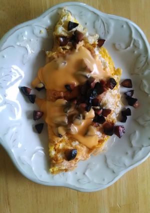 A picture of Hotdog/cheese Omelet.