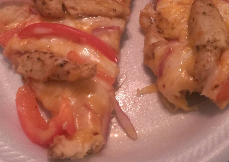 Chicken fajitas pizza