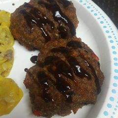 A picture of Beef Cake.