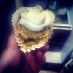 A picture of Passion fruit creamy tarts.