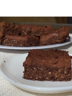 Una foto de Cuadrados de chocolate veganos